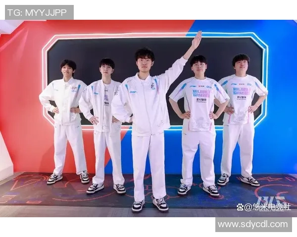 深入解析BLG战队电竞比分数据揭示其战术表现与胜负关键因素 深入解析BLG战队电竞比分数据揭示其战术表现与胜负关键因素